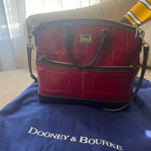 Dooney & Bourke